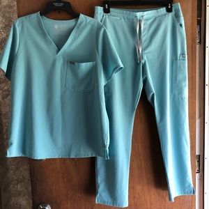 Figs Scrub Top XL & Pant L Sea Glass